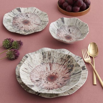24 daļu daudzkrāsaina porcelāna servīze