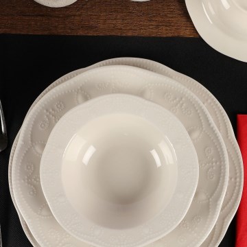 24 daļu krēmkrāsas/porcelāna servīze