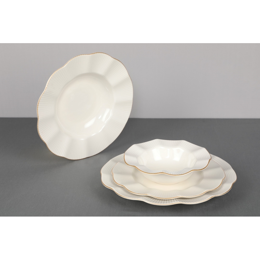 24 daļu porcelāna servīze, balta ar zelta apdari