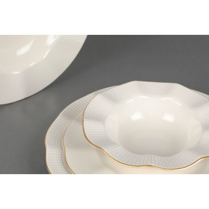 24 daļu porcelāna servīze, balta ar zelta apdari