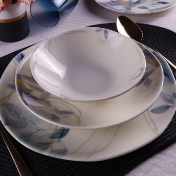 24 daļu porcelāna vakariņu servīze — balta/zila