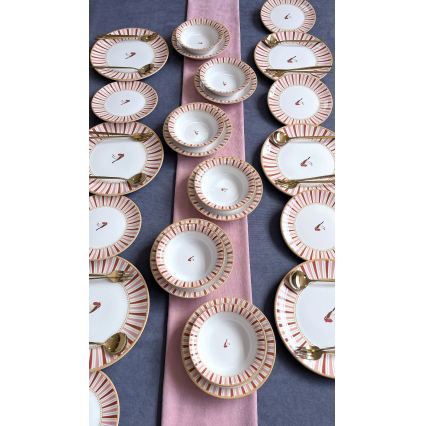 24 daļu servīze balta/sarkana/zeltaina/keramika