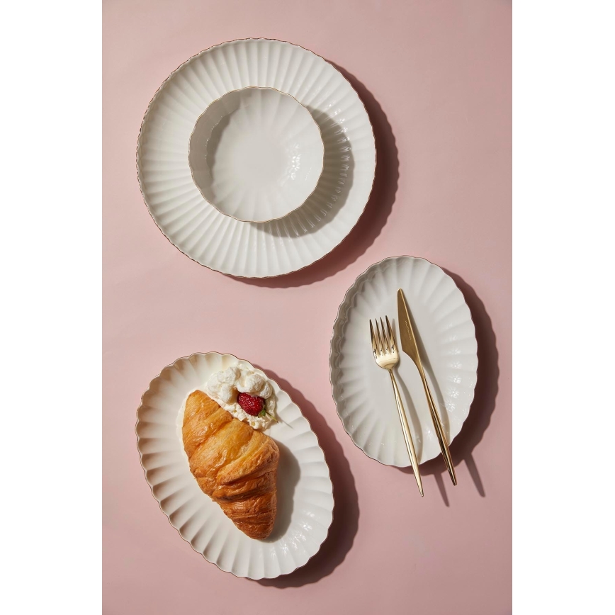 27 daļu porcelāna galda servīze — balta ar zelta akcentiem