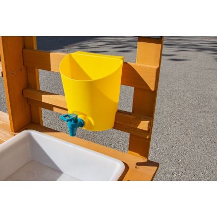 2Kids Toys - Koka dārza virtuvīte ar izlietni