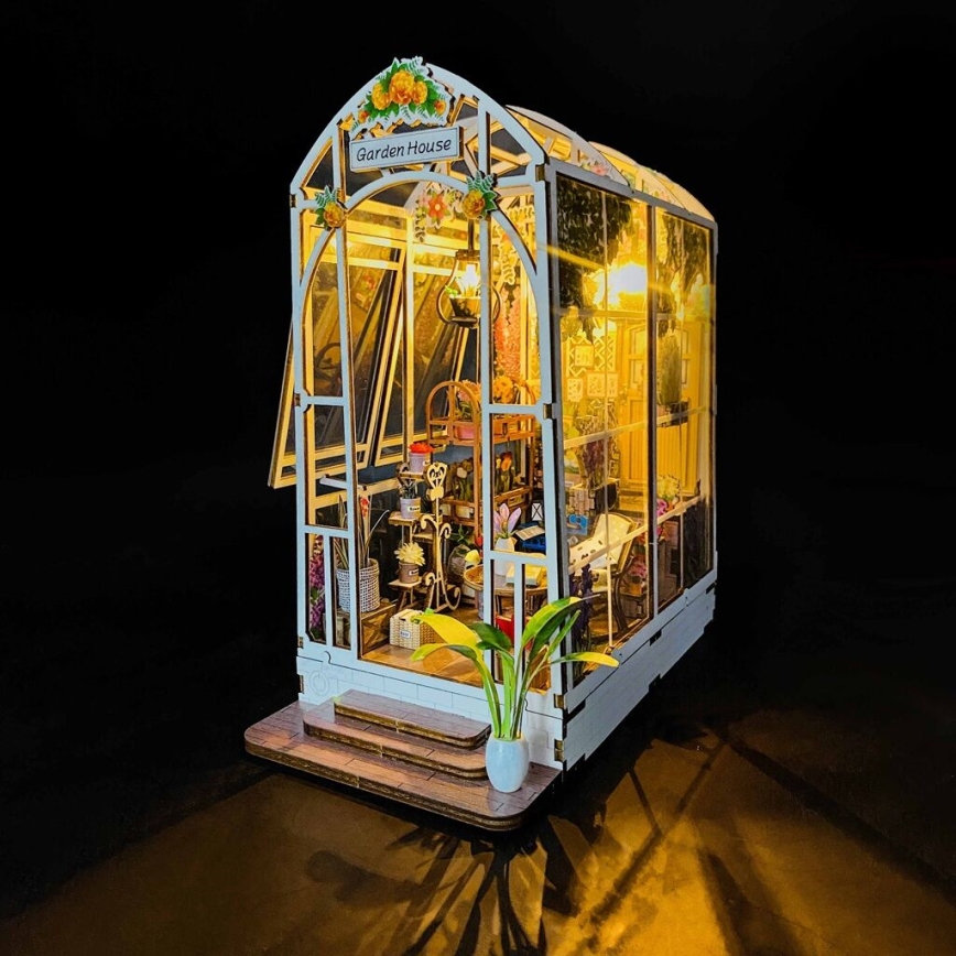 2Kids Toys - Miniatūras māja Dārza māja 2xAAA