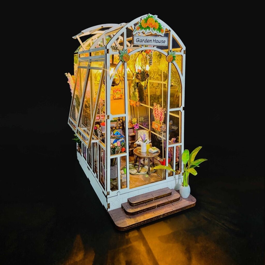 2Kids Toys - Miniatūras māja Dārza māja 2xAAA