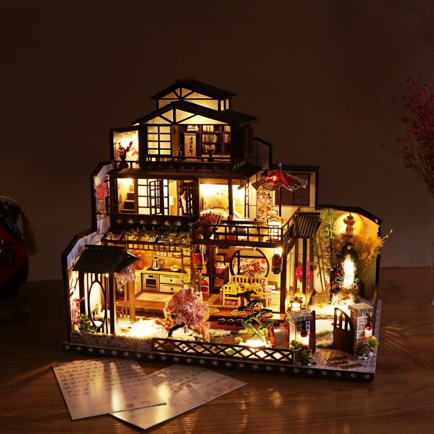 2Kids Toys - Miniatūras māja Grezna sakura villa 2xAAA