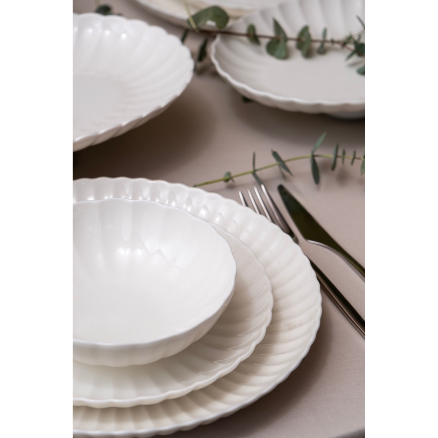 52 daļu porcelāna trauku komplekts balts/porcelāns