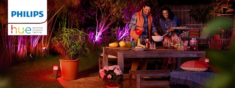 Mainiet sava dārza izskatu ar Philips Hue āra apgaismojumu