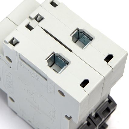 Aigostar - Divfāzu automāts 2P-63A-C 230-400V