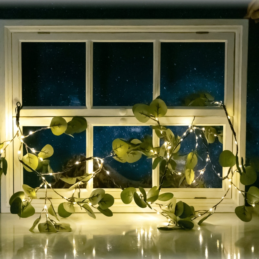 Aigostar - LED Saules enerģijas virtene 110xLED/4m IP65 silti balta eikalipts