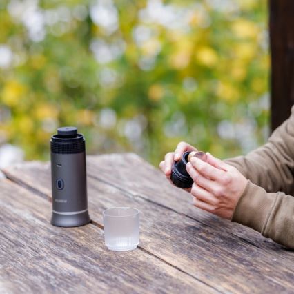 Aligator ACM002 - portatīvais uzlādējamais kafijas automāts PortaCaffé 3 vienā 72W/7500 mAh pelēks