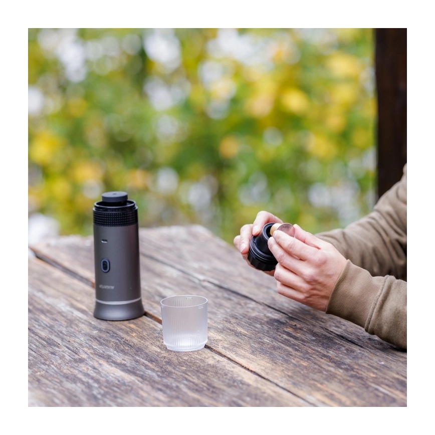 Aligator ACM002 - portatīvais uzlādējamais kafijas automāts PortaCaffé 3 vienā 72W/7500 mAh pelēks