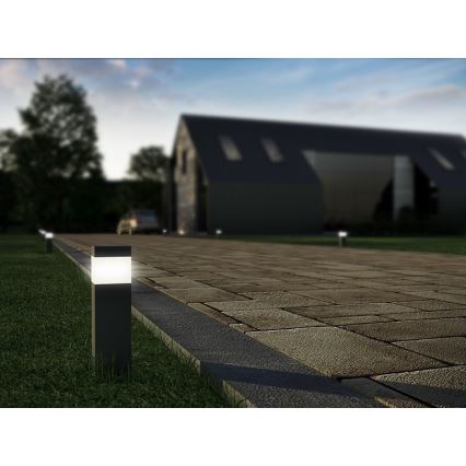 Āra lampa ar kustības sensoru un kontaktligzdu GARD 1xE14/60W/230V IP44