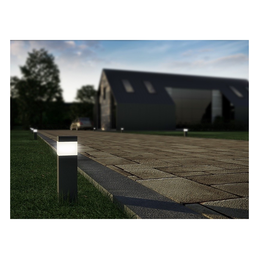 Āra lampa ar kustības sensoru un kontaktligzdu GARD 1xE14/60W/230V IP44