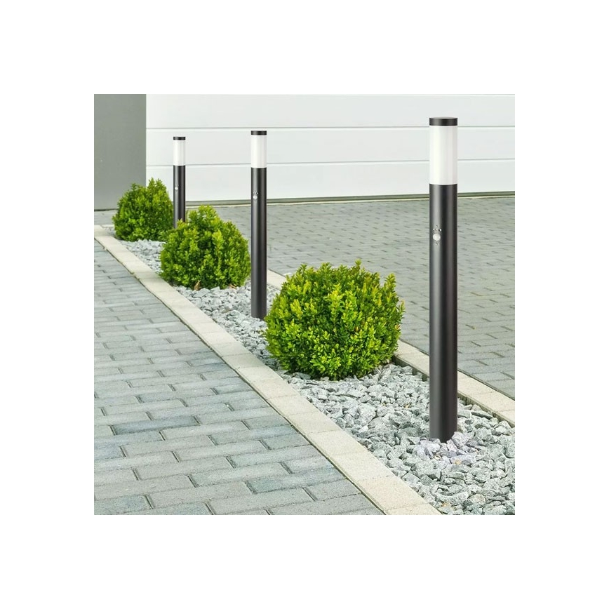 Āra lampa ar sensoru 1xE27/60W/230V IP44 80cm melna