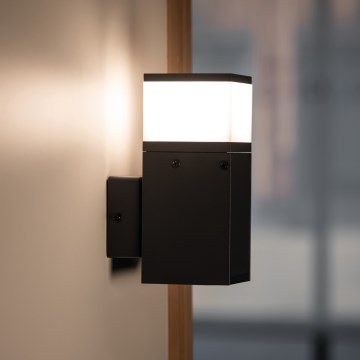 Āra sienas lampa ar kontaktligzdu DASTEN 1xG9/11W/230V IP44 melna