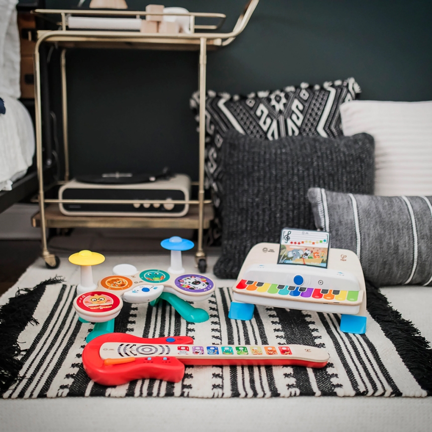 Baby Einstein - koka muzikālā rotaļlieta MAGIC TOUCH ģitāra 3xAA