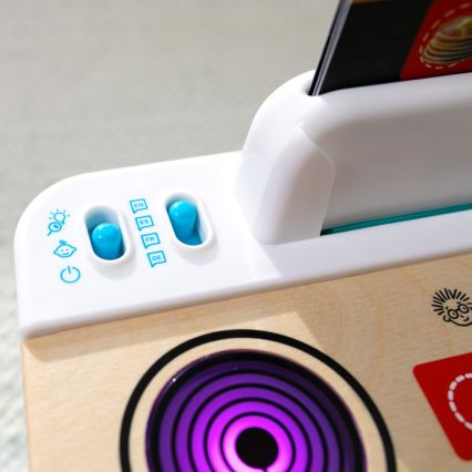 Baby Einstein - mūzikas rotaļlieta MAGIC TOUCH virtuvīte, darbināma ar 3xAA baterijām