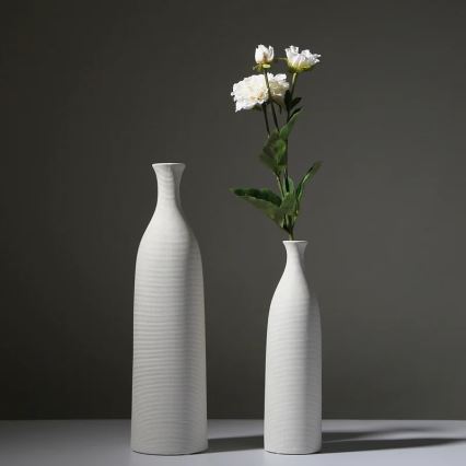 Balta keramikas vāze, 25 cm