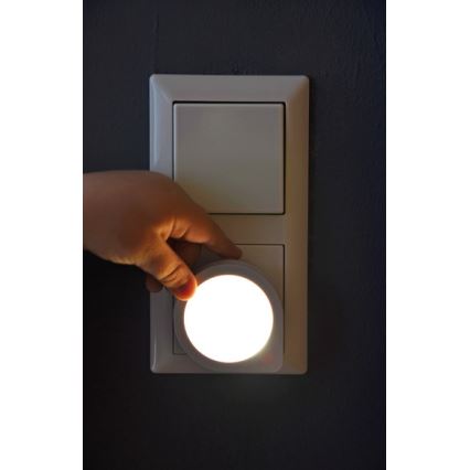 Brennenstuhl - LED Orientēšanās kontaktligzdas lampa ar sensoru LED/0,2W/230V