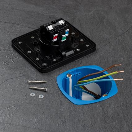 Brilagi - āra iebūvējamā grīdas kontaktligzda IP55, melna, taisnstūrveida