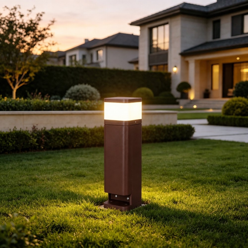 BRILAGI - Āra lampa ar 2 kontaktligzdām SCHUKO PILLAR 1xG9/11W/230V IP44 brūna