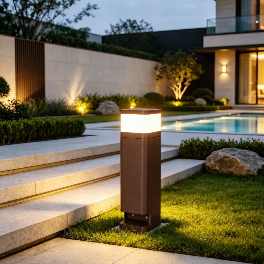 BRILAGI - Āra lampa ar 2 kontaktligzdām SCHUKO PILLAR 1xG9/11W/230V IP44 brūna