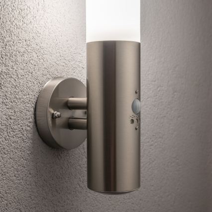 BRILAGI - Āra sienas lampa ar kustības sensoru ELIA 1xE27/20W/230V IP44 matēts hroms