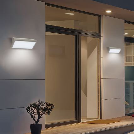 Brilagi - LED āra sienas gaismeklis ar kustības sensoru TRIANGLE LED/20W/230V, pelēks, IP65