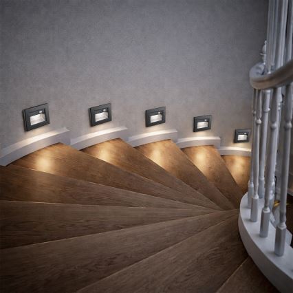 Brilagi - LED kāpņu gaismeklis ar kustību sensoru STEP LIGHT LED/1,5W/230V IP44 melns