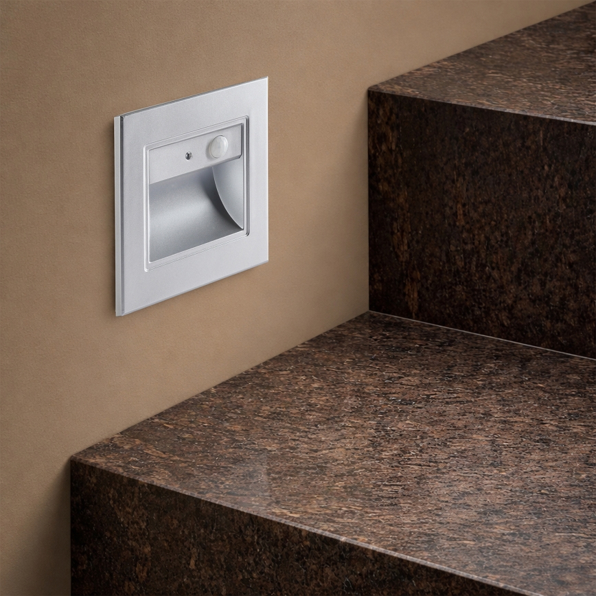 Brilagi - LED kāpņu gaismeklis ar sensoru STEP LIGHT LED/1,5W/230V IP44 sudraba