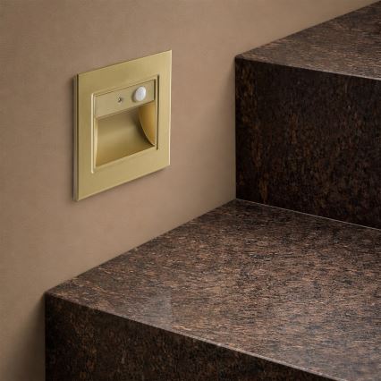 Brilagi - LED kāpņu gaismeklis ar sensoru STEP LIGHT LED/1,5W/230V IP44 zelta