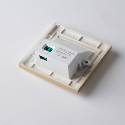 Brilagi - LED kāpņu gaismeklis ar sensoru STEP LIGHT LED/1,5W/230V IP44 zelta