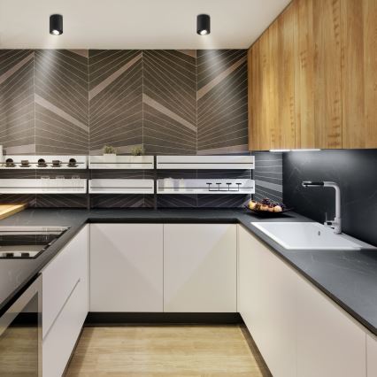 Brilagi - LED RGBW ar regulējamu spilgtumu spot gaismeklis MIA 1xGU10/4,8W/230V 3000K 100x80 mm melns + ar tālvadības pulti