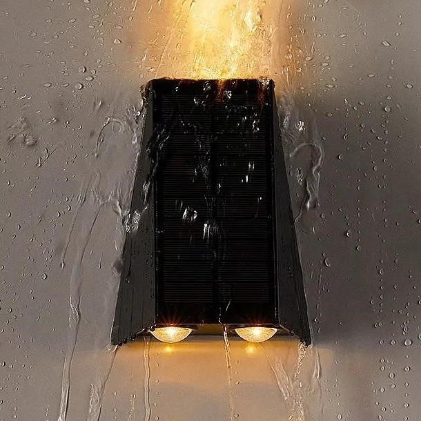 Brilagi - LED Saules enerģijas sienas lampa PYRAMID LED/2W/3,2V 1300 mAh IP54