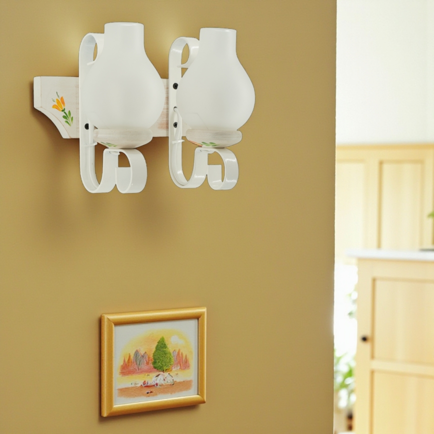 Brilagi - Sienas gaismeklis QUEEN 2xE14/40W/230V buk/krēmkrāsa