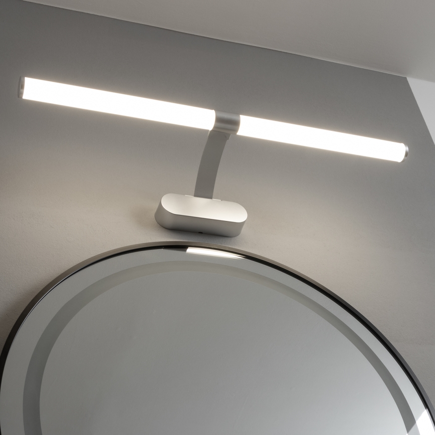 Brilagi - LED vannas istabas spoguļa apgaismojums 2 vienā TUBEO LED/8W/230V 60 cm IP44 sudraba