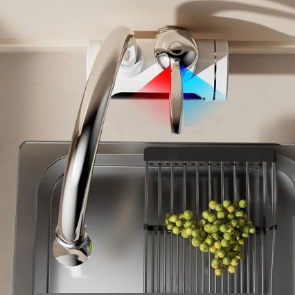 Caurplūdes ūdens sildītājs ar LED ekrāns 3000W/230V IPX4 balta