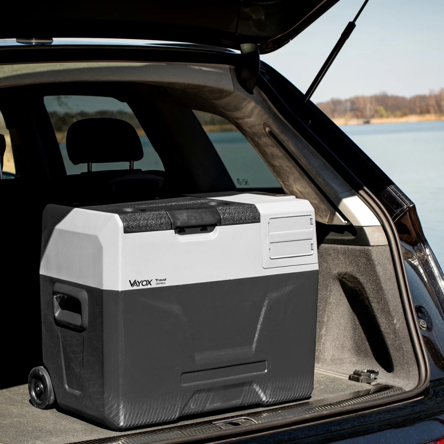 Ceļojumu ledusskapis ar LCD ekrānu 40 l 230V/12V/24V melna