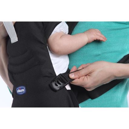 Chicco - Bērnu ergosoma EASY FIT melna