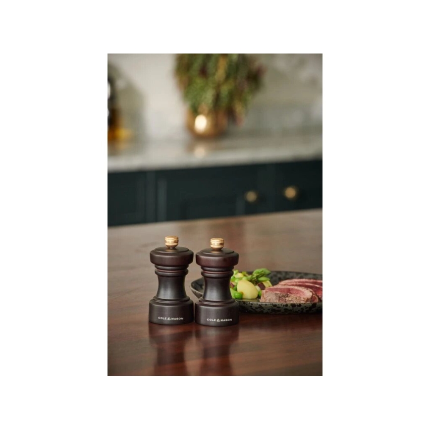 Cole&Mason - Sāls un piparu dzirnaviņu komplekts HOXTON 2 gab. 10,4 cm dižskābardis/brūna