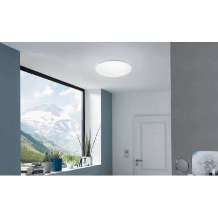 Eglo 33219 - LED RGBW regulējama griestu lampa GIRON-C LED/17W/230V Ø 30 cm balta