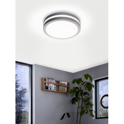 Eglo 33572 - LOCANA-C LED vannas istabas griestu gaismeklis ar regulējamu spilgtumu LED/14W/230V IP44 sudraba