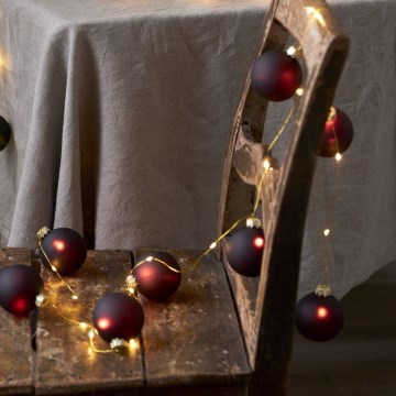 Eglo 411559 - gaismas virtene BLISS 22xLED/3xAA 2,6m silti balta