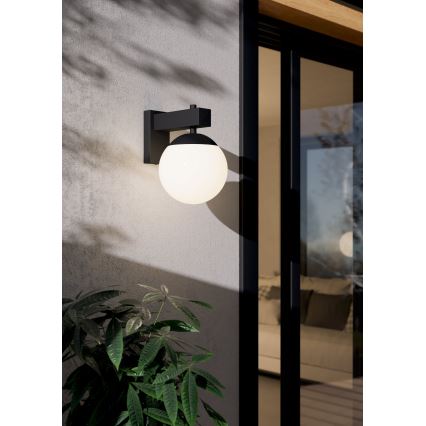 Eglo - Āra sienas lampa 1xE27/40W/230V melna IP44