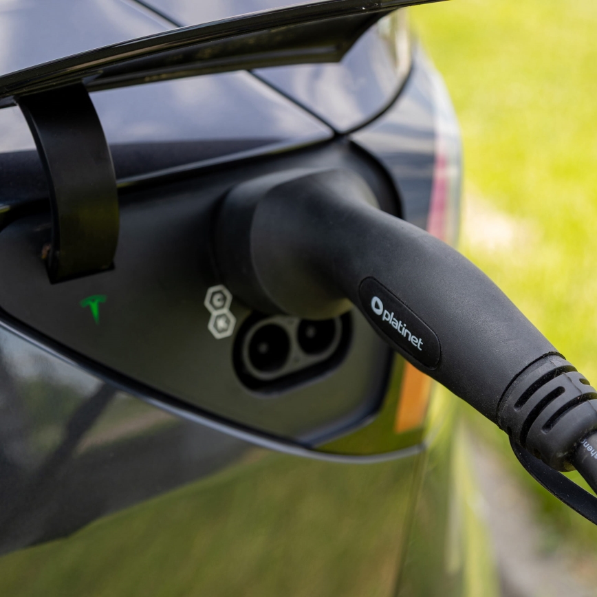Elektromobiļu uzlādes stacija tips 2 5 m 11kW 16A IP54 Tuya