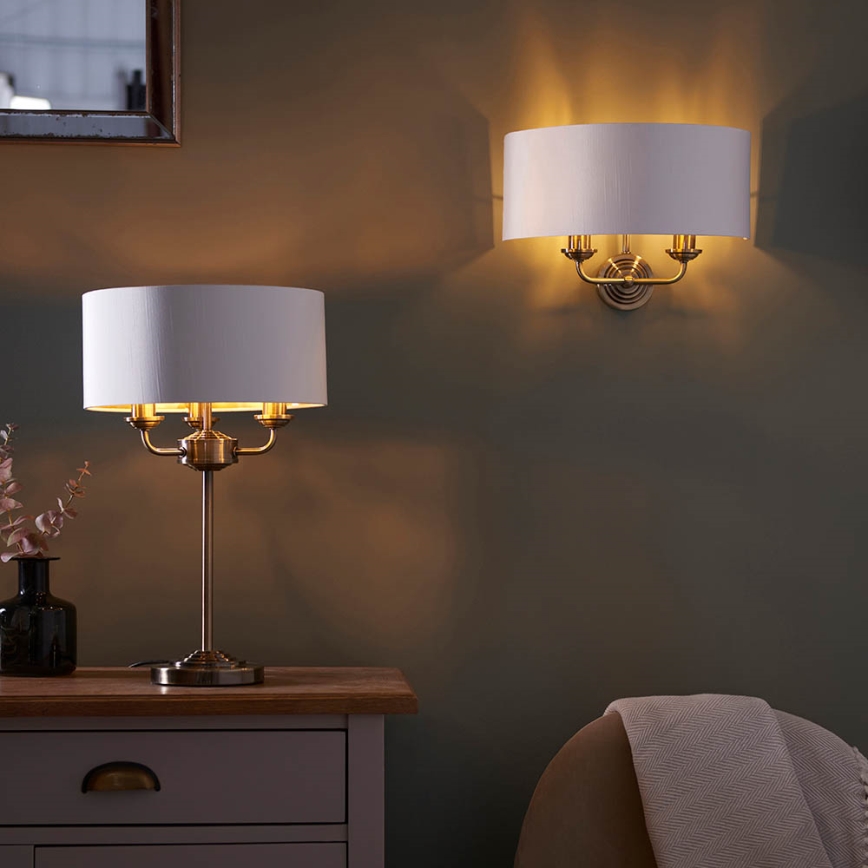 Endon 98937 - Sienas lampa HIGHCLERE 2xE14/40W/230V balta/misiņš