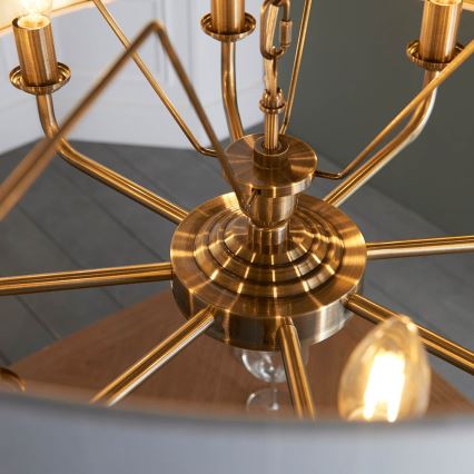 Endon 98938 - Lustra uz ķēdes HIGHCLERE 8xE14/40W/230V Ø 70 cm balta/misiņš