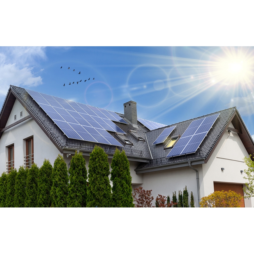 Fotoelektriskais saules enerģijas panelis Risen 440Wp melns rāmis IP68 Half Cut